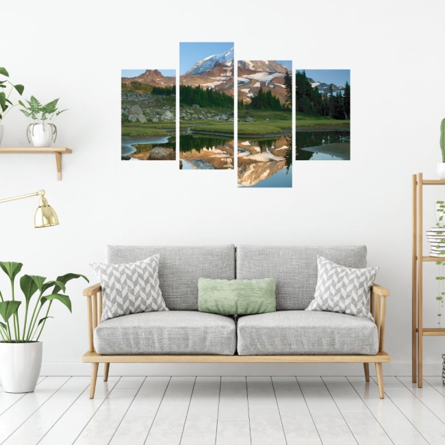 Többrészes vászonkép - A hegy lábánál