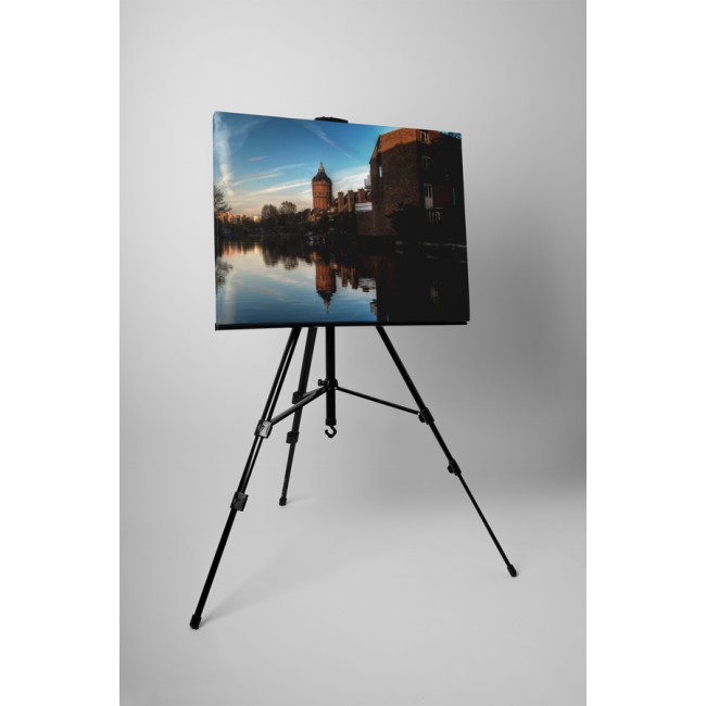 Folyóparti épületek