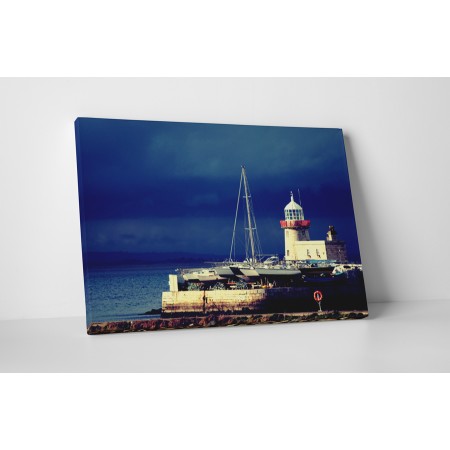 Kikötő a tengerparton