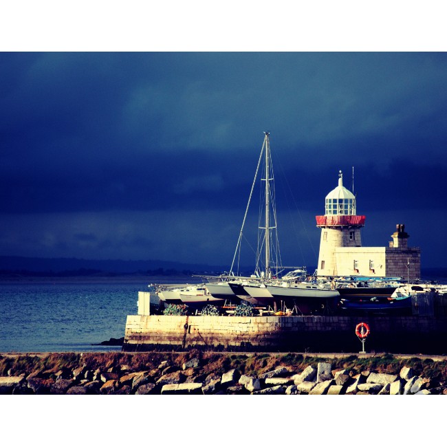 Kikötő a tengerparton