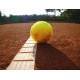 Teniszlabda a pályán