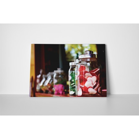 Édességek tárolva