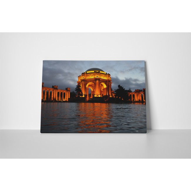 Pavilon az éjszakában