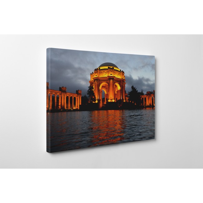 Pavilon az éjszakában