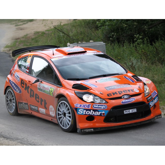 Ford Fiesta rally autó