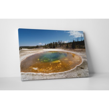 Gejzír kitörés előtt