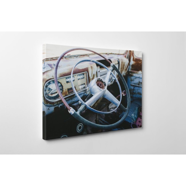 Lerobbant autó belülről