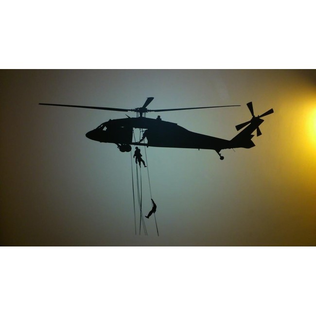 Black Hawk helikopter - Falmatrica / Faltetoválás