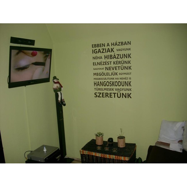 Ebben a házban - Falmatrica / Faltetoválás -