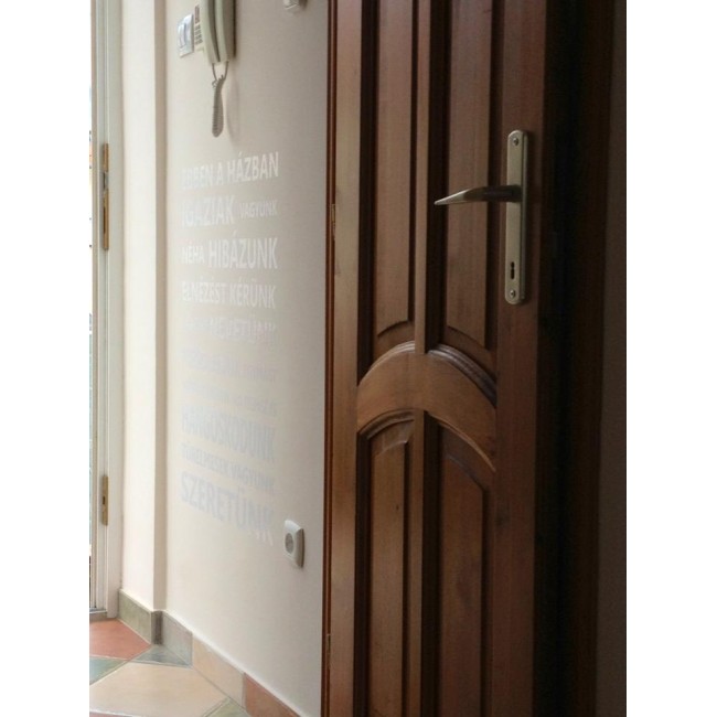 Ebben a házban - Falmatrica / Faltetoválás -